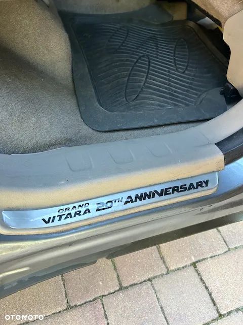Suzuki Grand Vitara 1.9 DDiS 20th Anniversary - 9