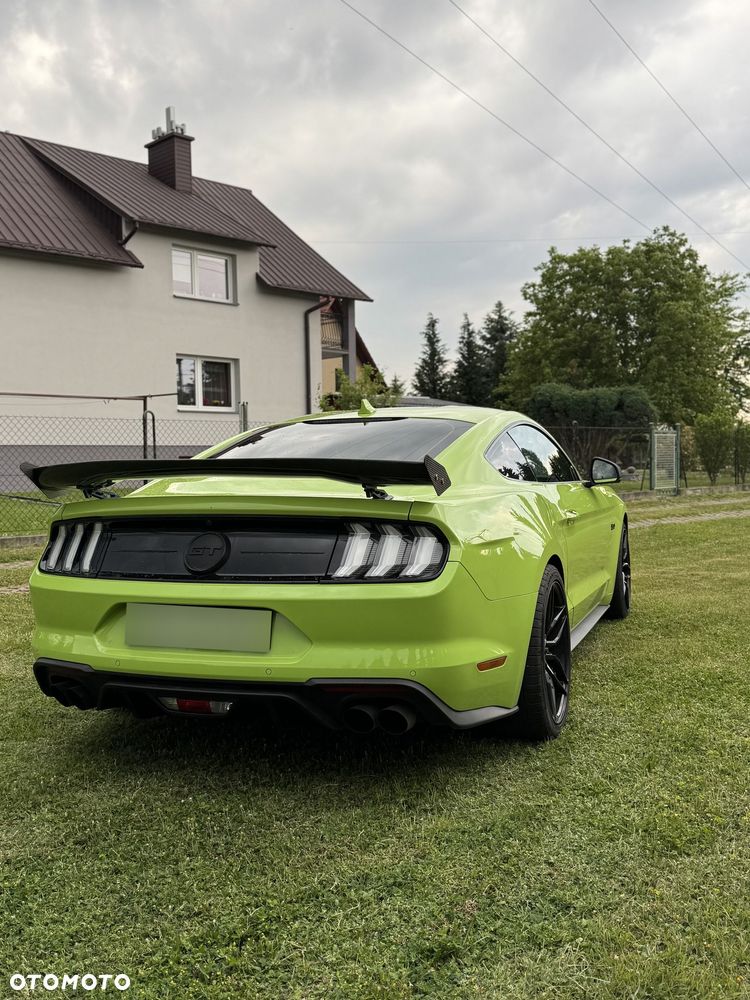 Ford Mustang - 6