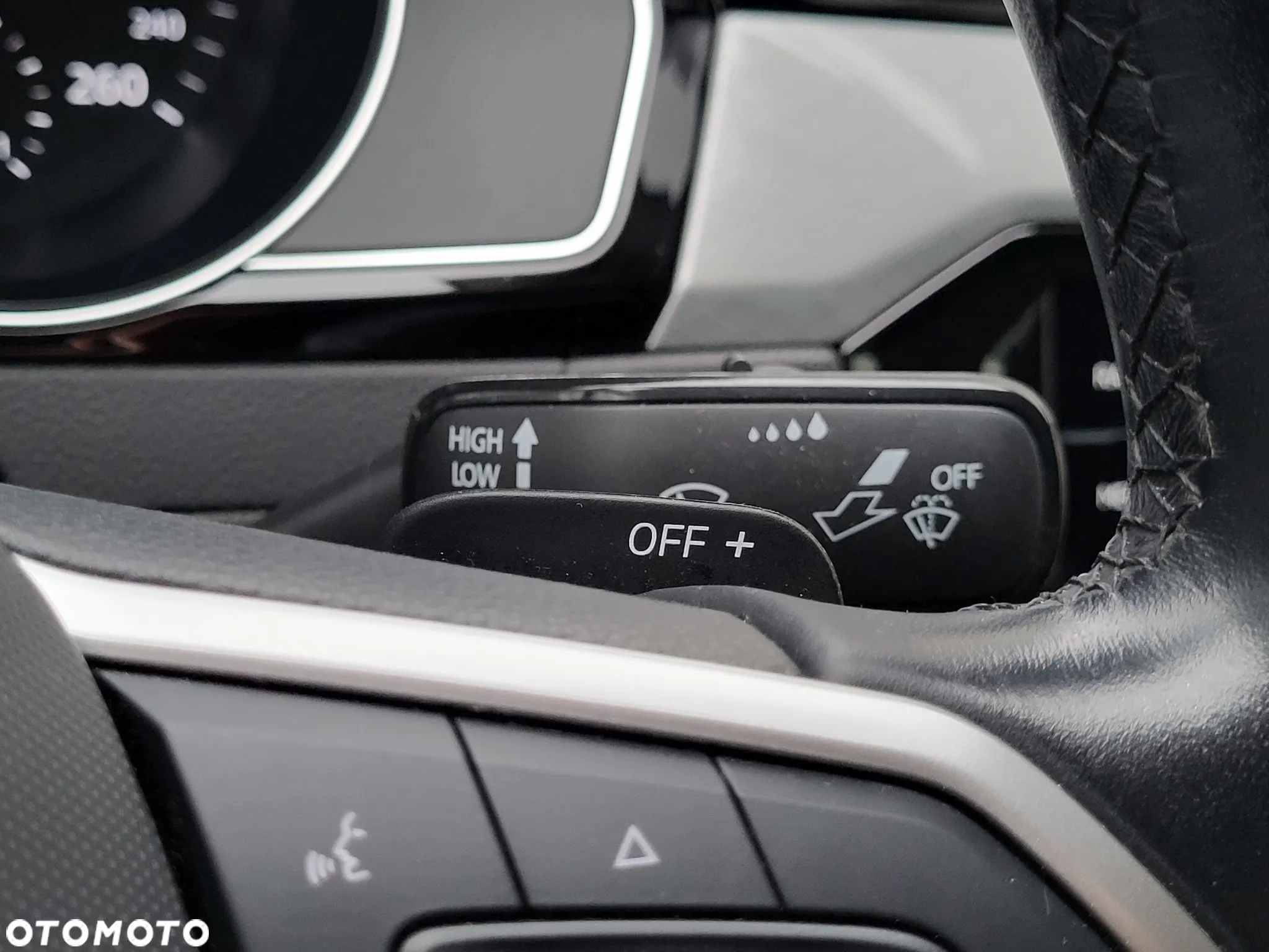 Volkswagen Passat - 12