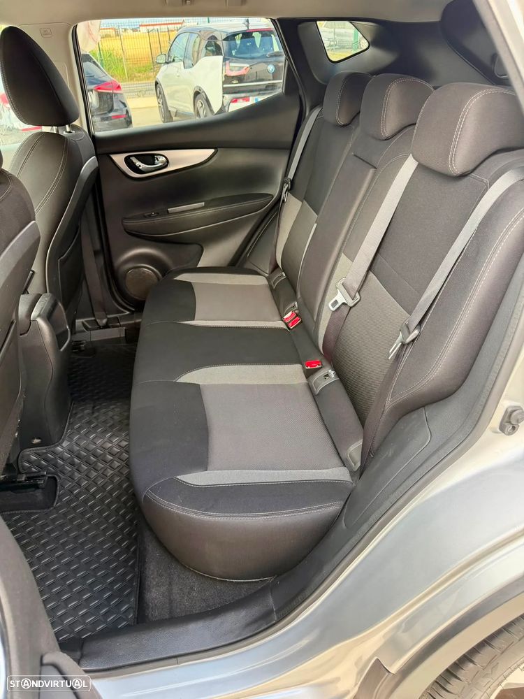 Nissan Qashqai 1.5 dCi N-Connecta - 34