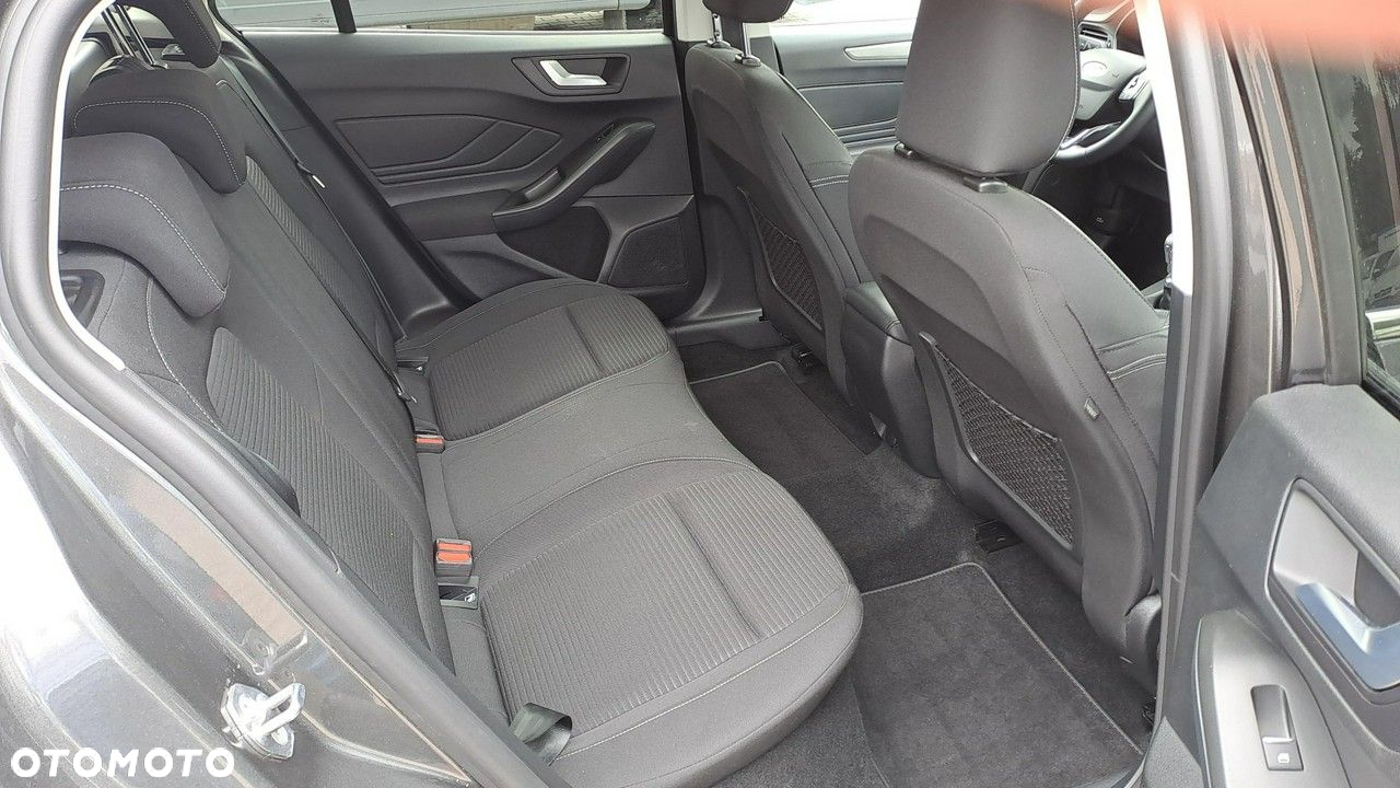 Ford Focus - 12