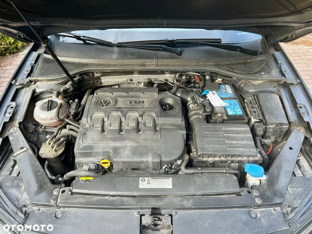 Volkswagen Passat Variant 2.0 TDI BMT Highline DSG - 11