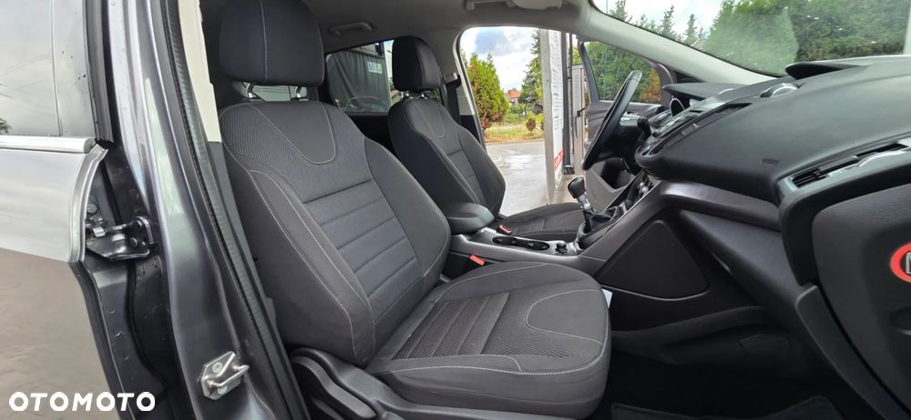 Ford Kuga 2.0 TDCi FWD Trend - 34
