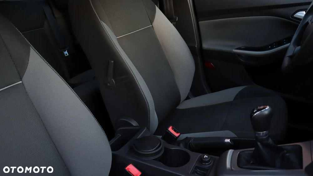 Ford Focus 1.6 Ti-VCT Titanium - 18