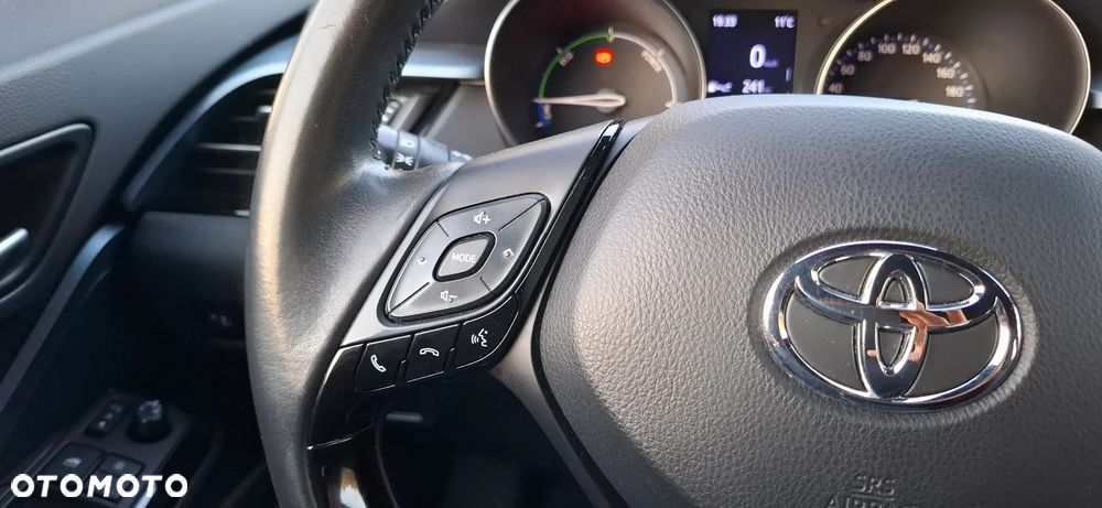 Toyota C-HR Style Selection - 33