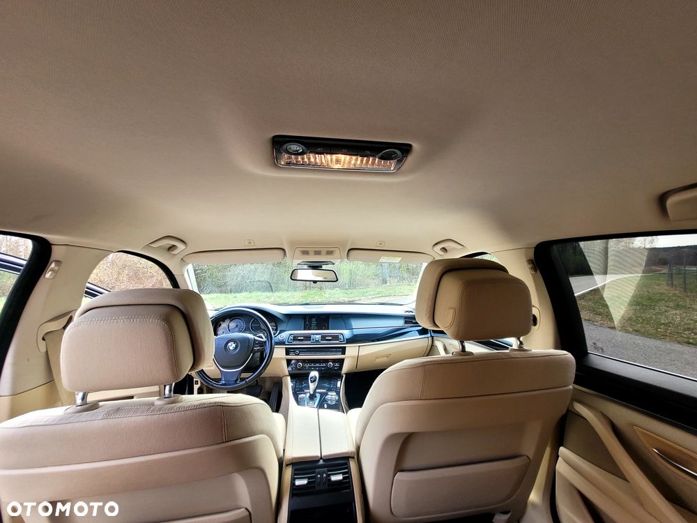 BMW Seria 5 520d - 25