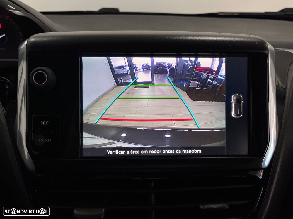 Peugeot 208 1.2 PureTech Style - 42