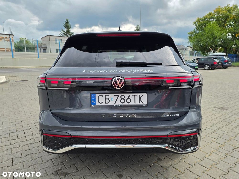 Volkswagen Tiguan - 10