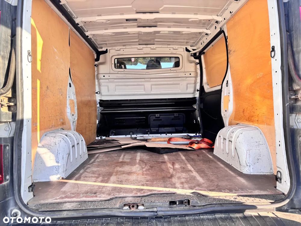 Renault TRAFIC - 7