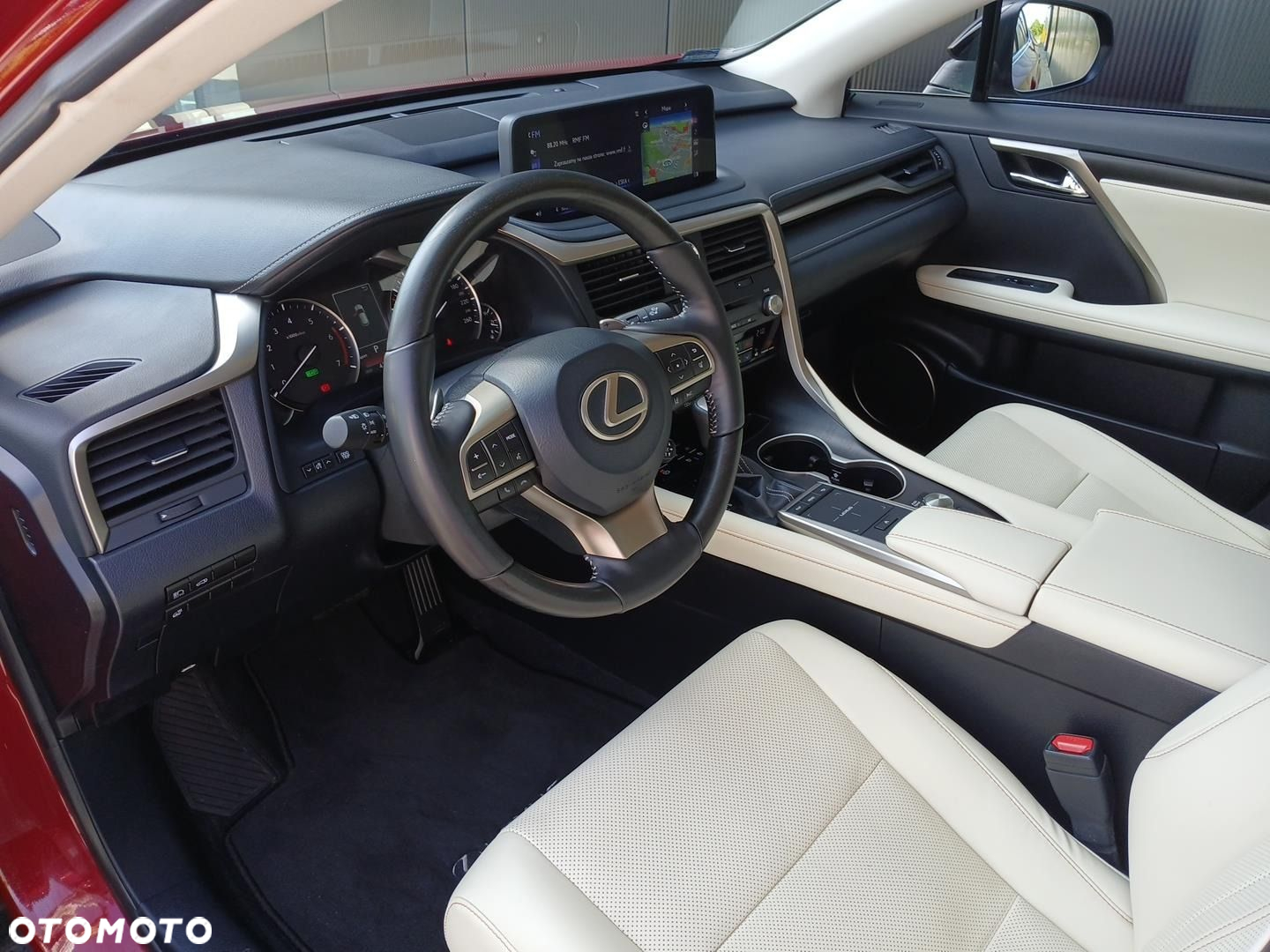 Lexus RX - 10