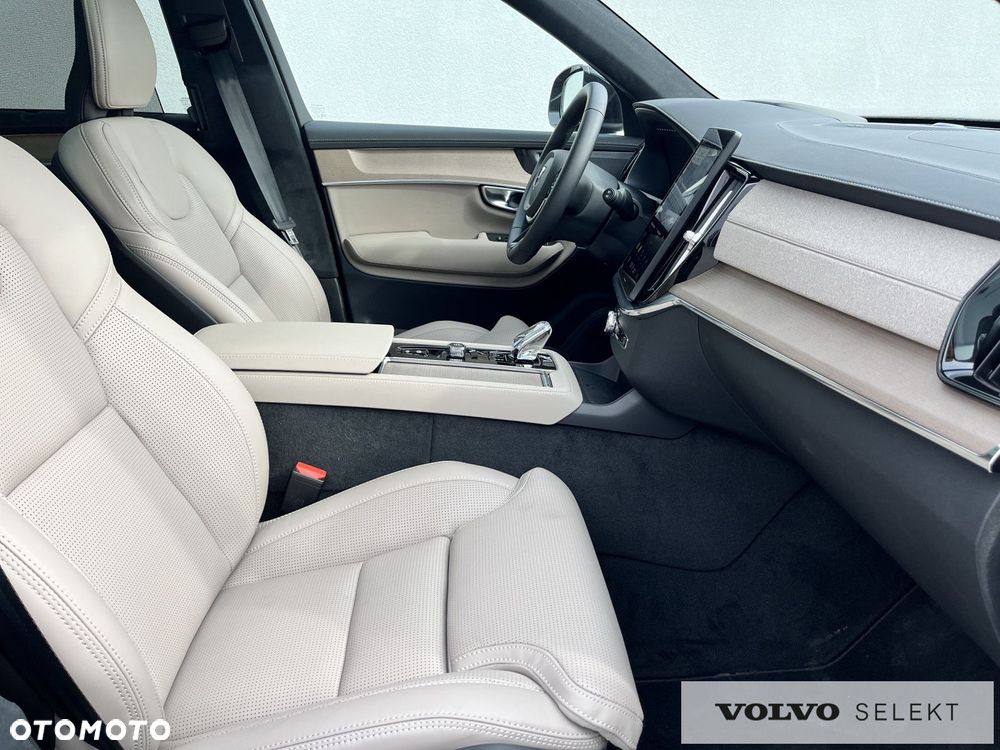 Volvo XC 90 - 33