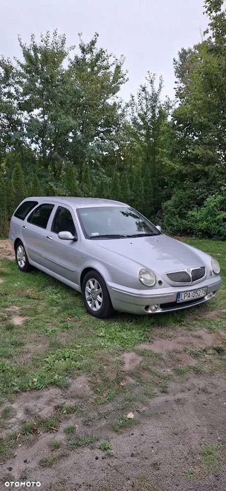 Lancia Lybra - 2