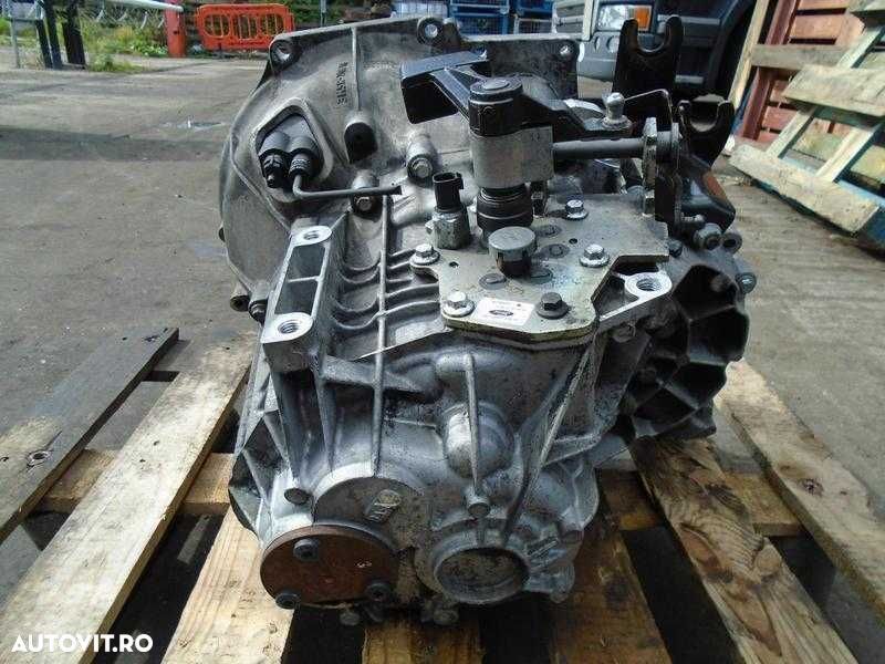 Cutie de viteze manuala Ford Transit Connect 1.6 TDCI; DV6R-7002-ZAB - 3