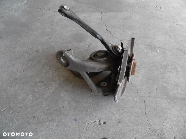 ZWROTNICA PRAWA WAHACZ AUDI A6 C7 2012r  4G - 3