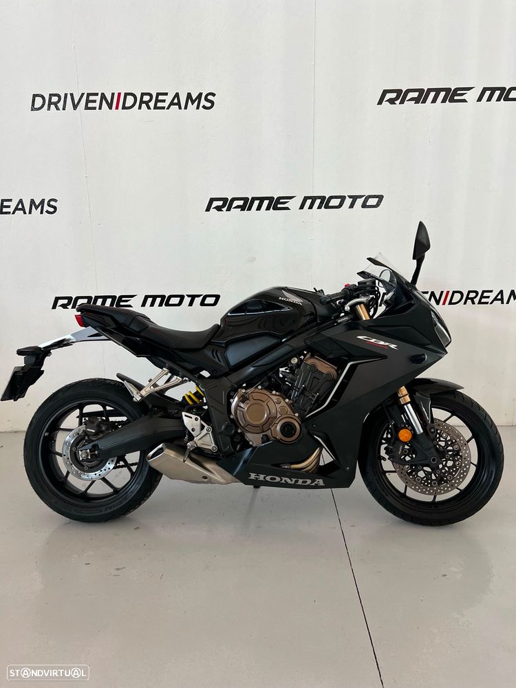 Honda CBR 650R - 1