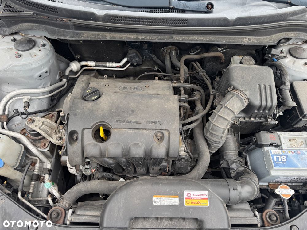 Kia Ceed 1.6 CVVT ISG Spirit - 14