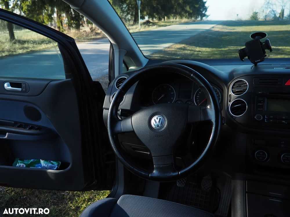 Volkswagen Golf Plus - 15