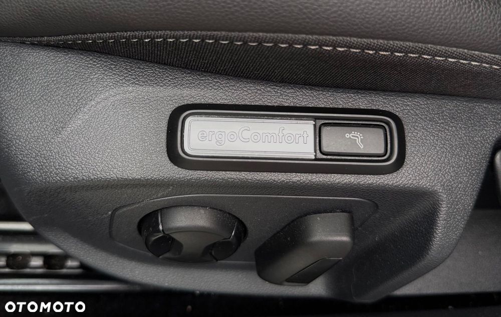 Volkswagen Arteon 2.0 TDI R-Line DSG - 23