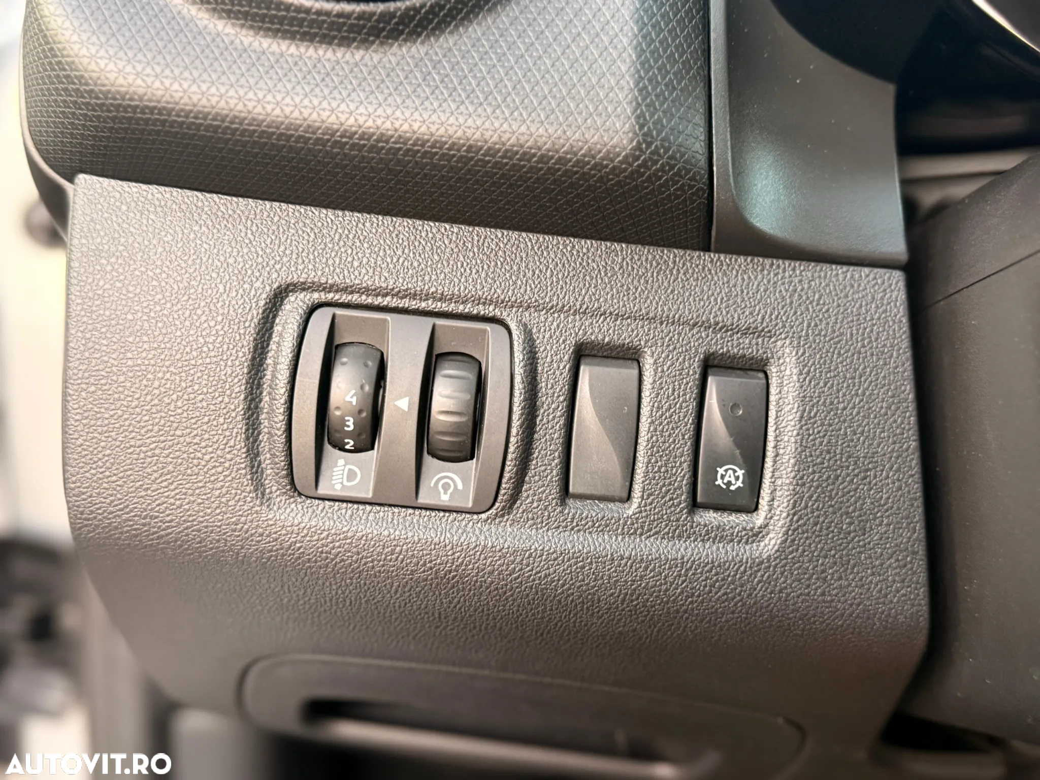 Renault Clio Grandtour (Energy) dCi 90 Start & Stop EDC INTENS - 11