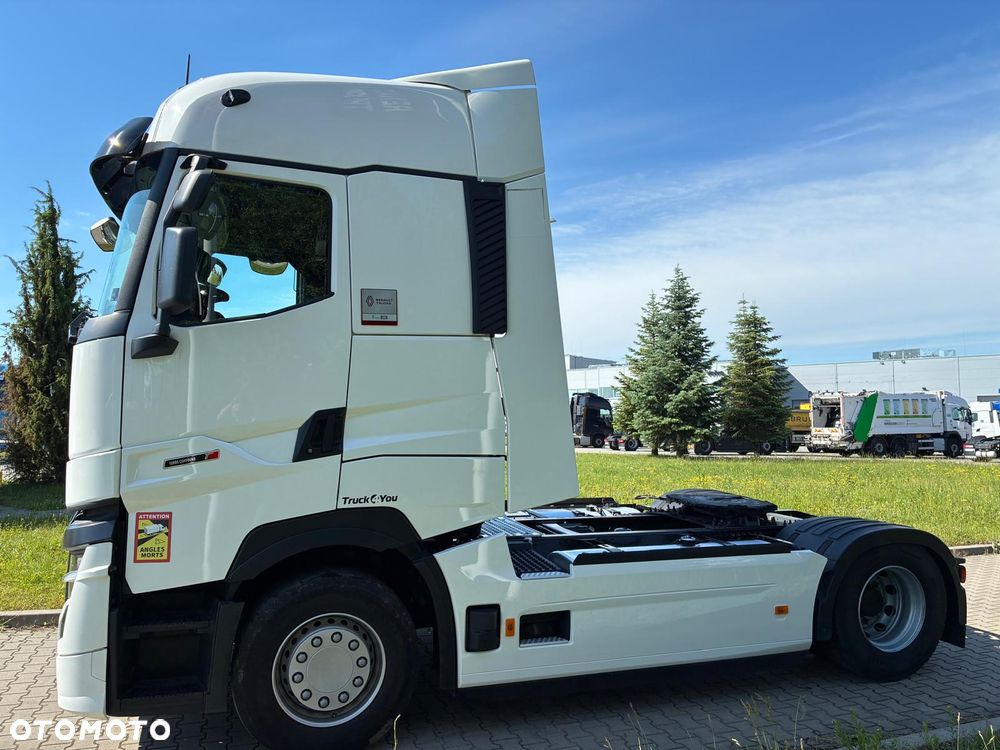 Renault T480 HIGH Sleeper Cab - 8