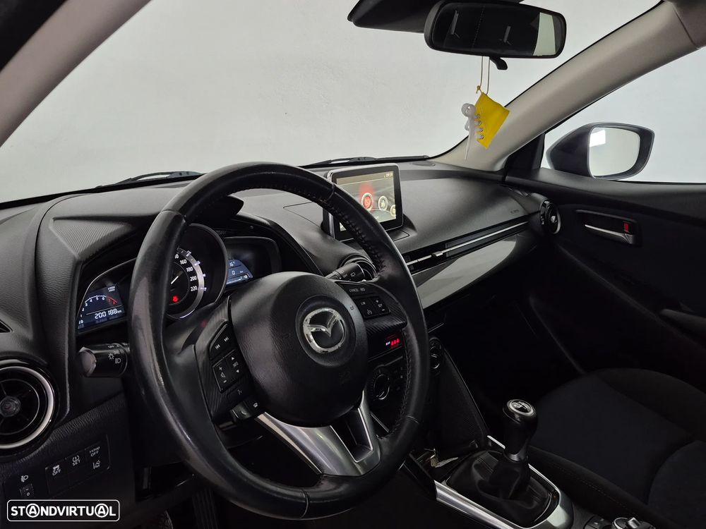Mazda 2 1.5 Sky.Evolve Navi - 12