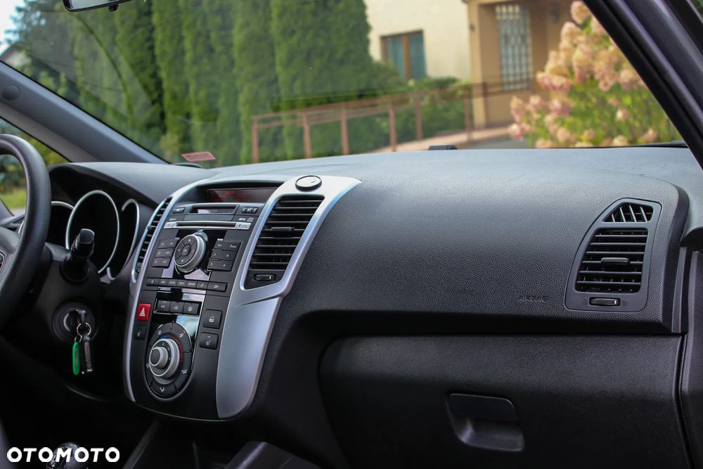 Kia Venga 1.4 L - 21