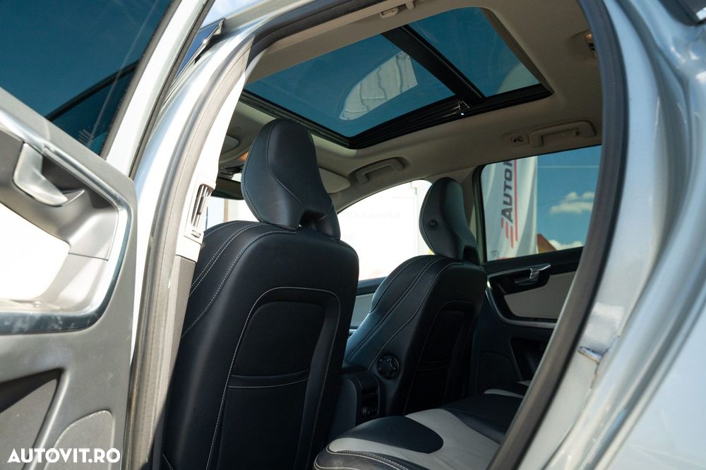 Volvo XC 60 T6 AWD Summum - 26