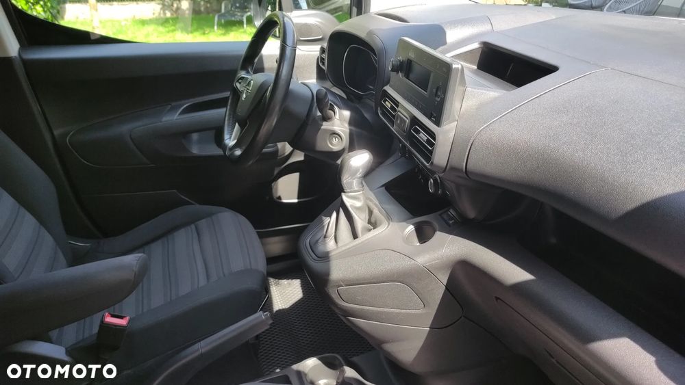 Opel Combo 1.5 CDTI Enjoy S&S - 12