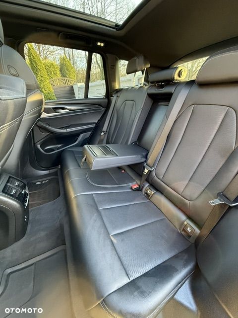 BMW X3 xDrive20d - 9