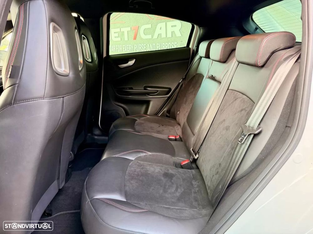 Alfa Romeo Giulietta 2.0 JTDM Sport - 12