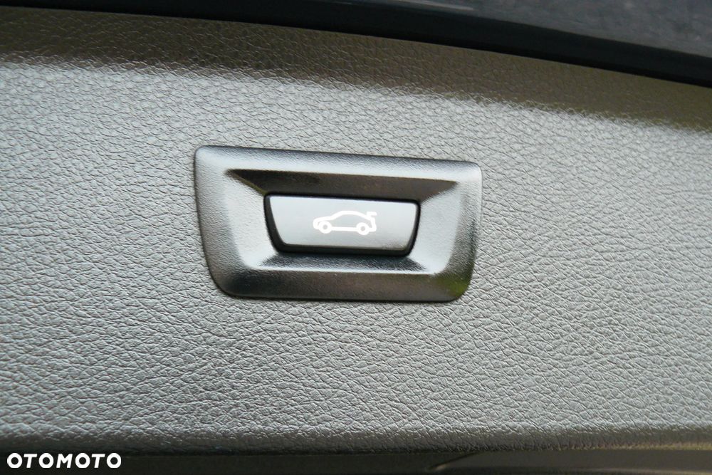 BMW Seria 2 218d Advantage sport - 31