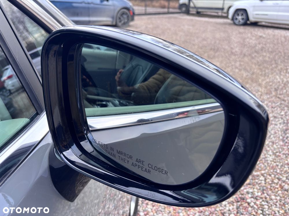 Chrysler Pacifica - 29