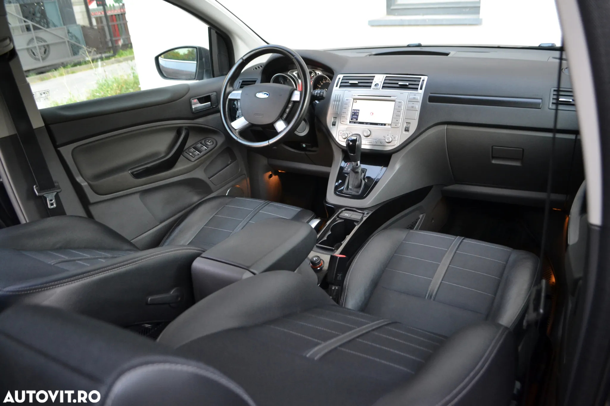 Ford Kuga 2.0 TDCi 4x4 Aut. Titanium - 6