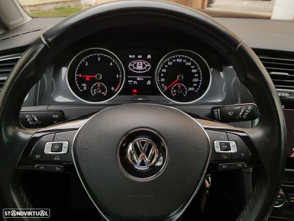VW Golf Variant 1.6 TDi Confortline - 23