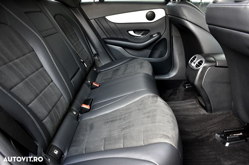 Mercedes-Benz GLC 250 d 4MATIC 9G-TRONIC AMG Line - 21