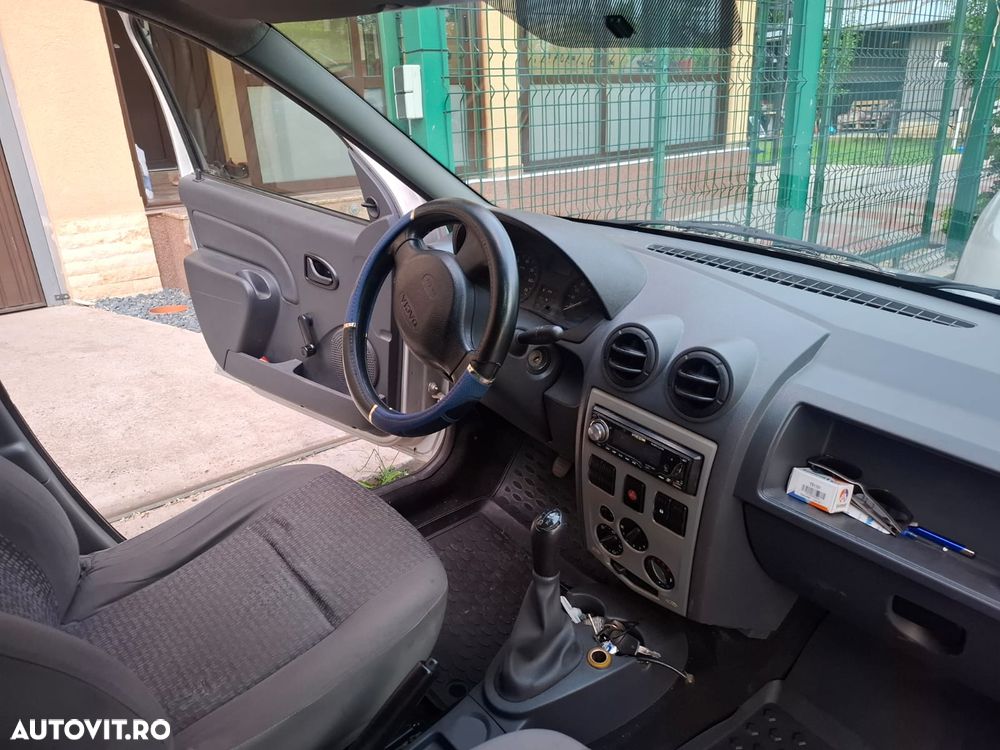 Dacia Logan Van - 4