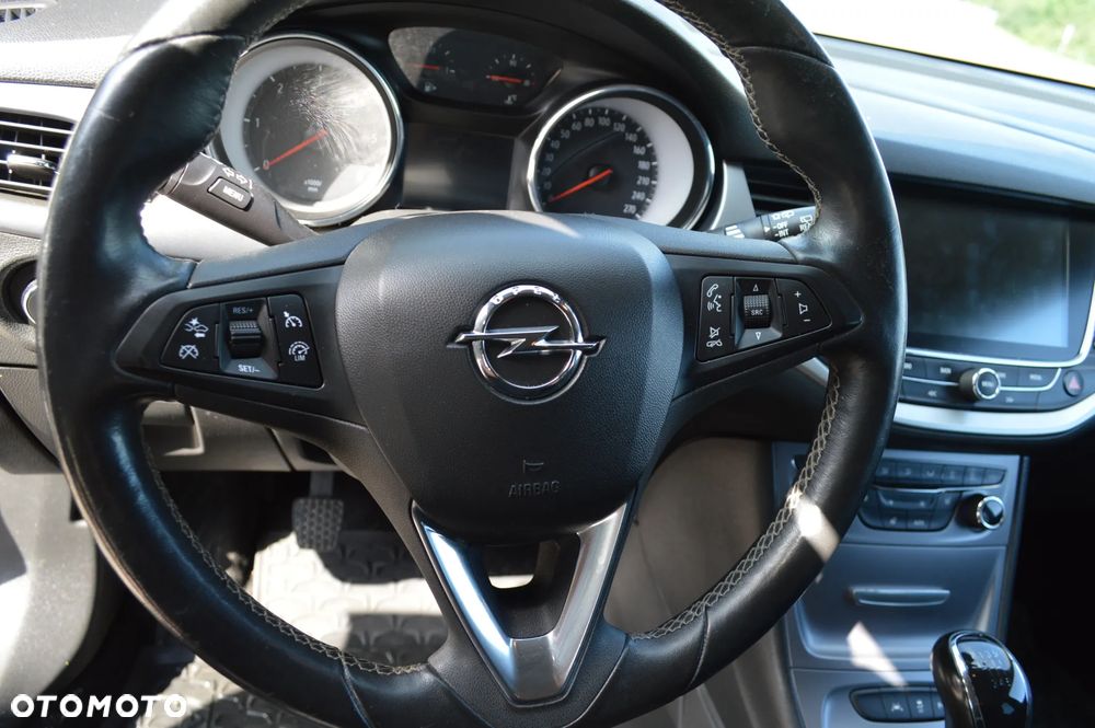 Opel Astra 1.6 CDTI Sport - 20