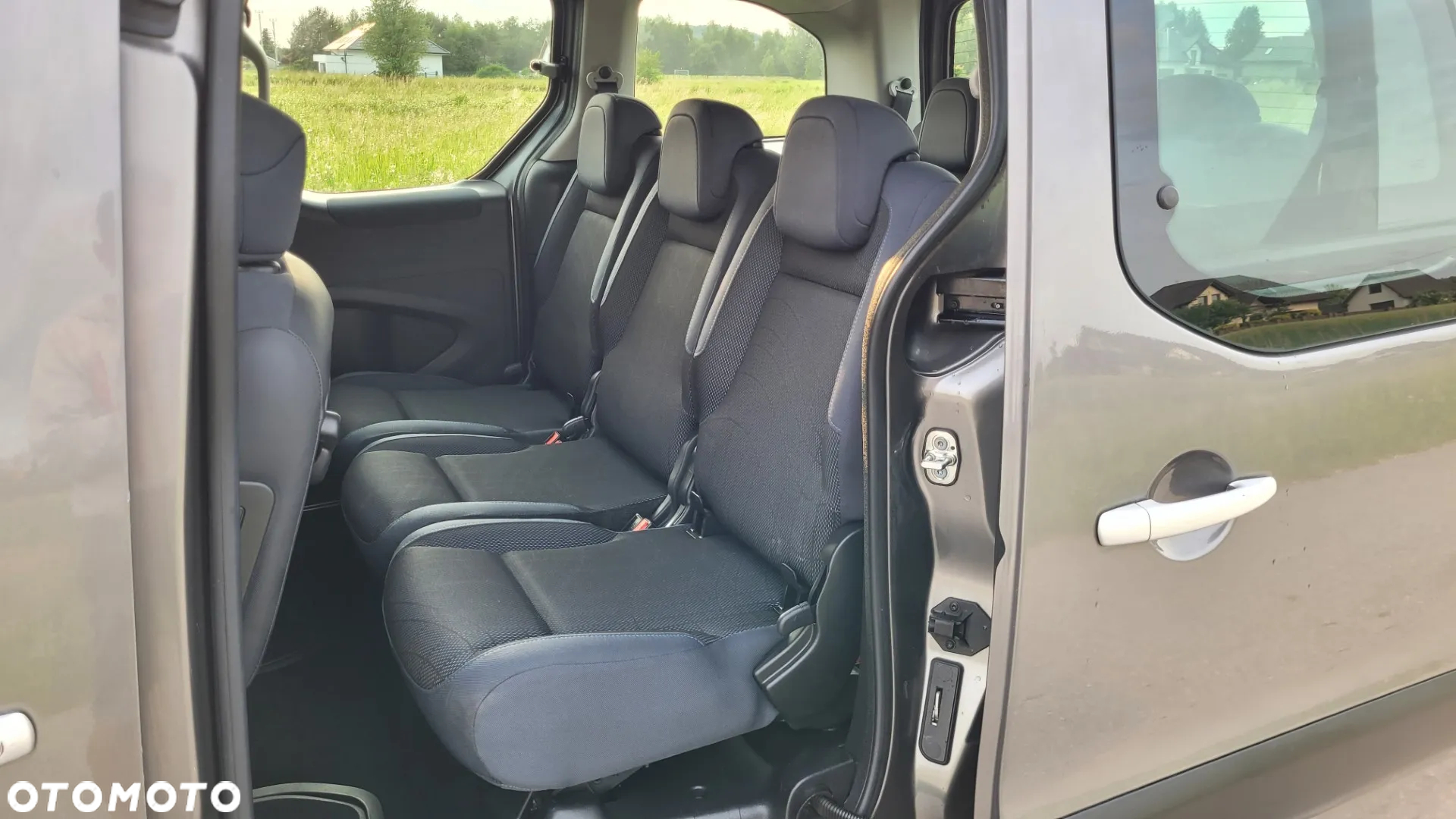 Peugeot Partner Tepee 110 Family - 27