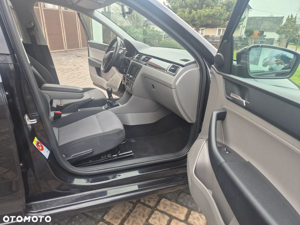 Skoda RAPID 1.2 TSI Style+ Green tec - 25