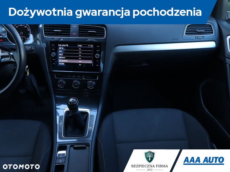 Volkswagen Golf Variant - 9