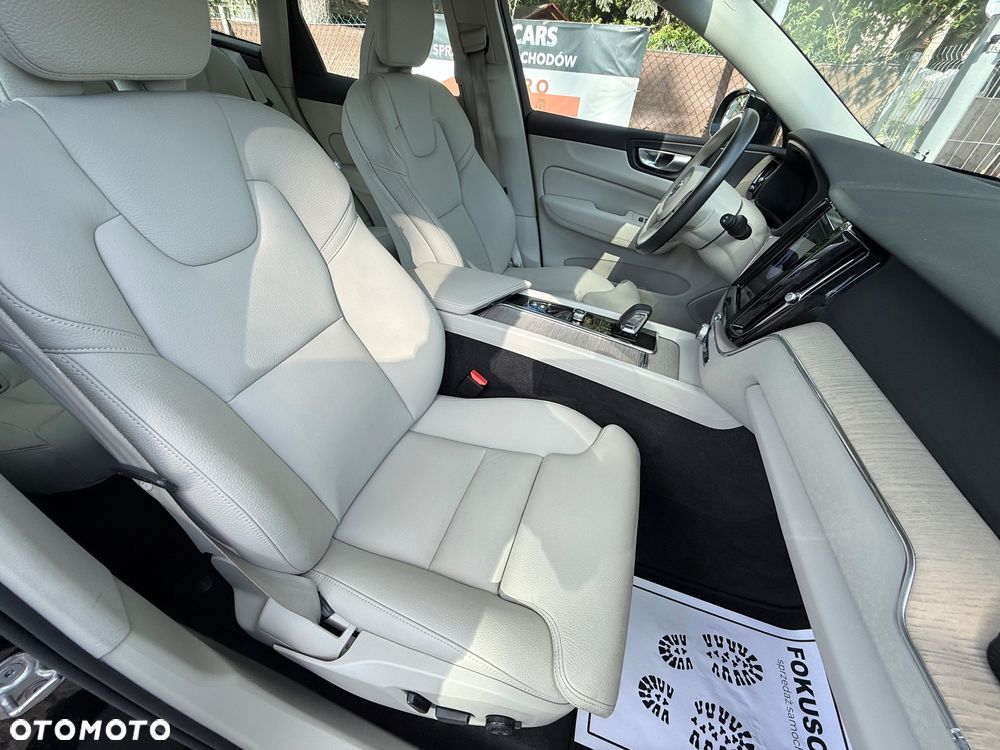 Volvo XC 60 B4 B Plus Dark - 37