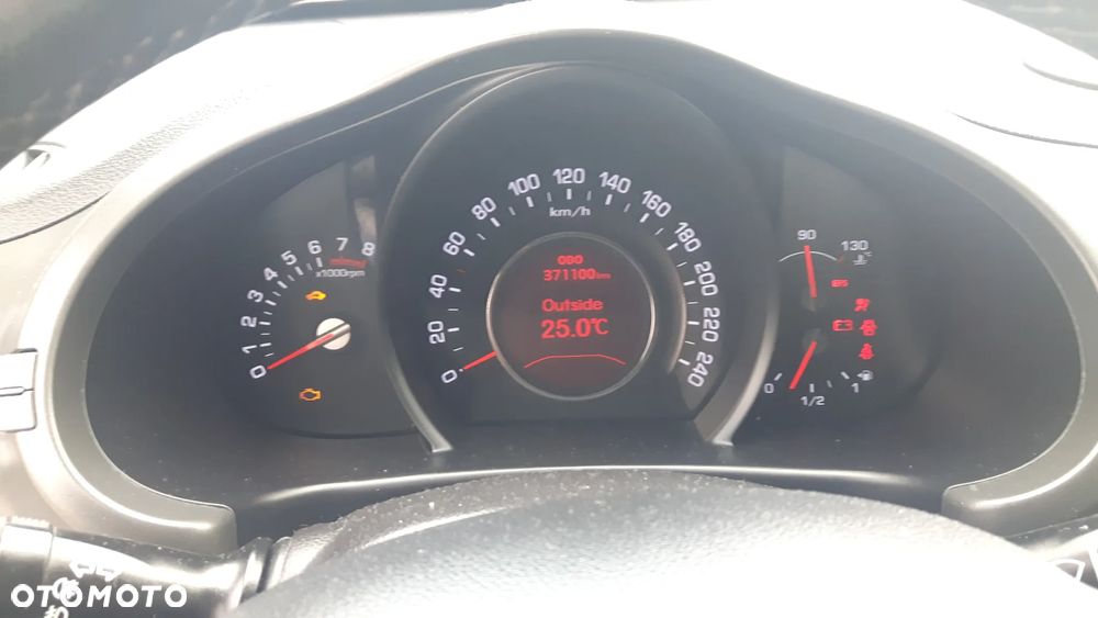 Kia Sportage - 12