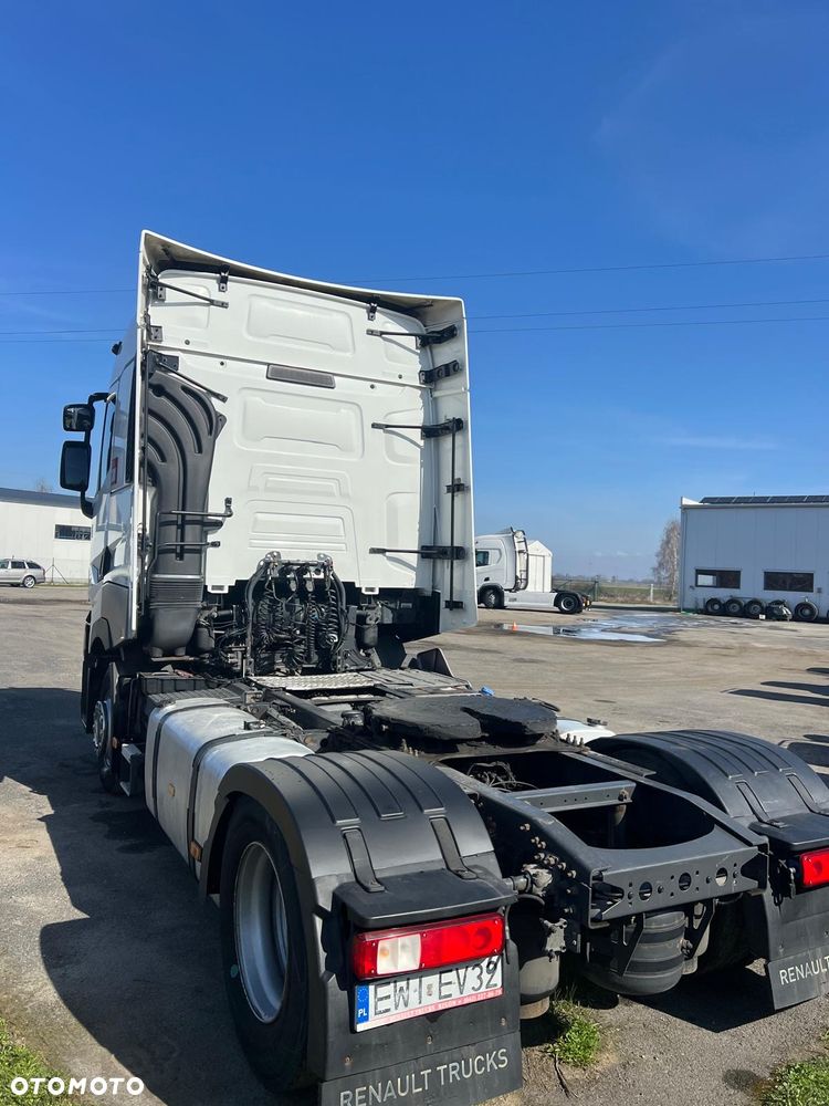 Renault Gama T High - 3