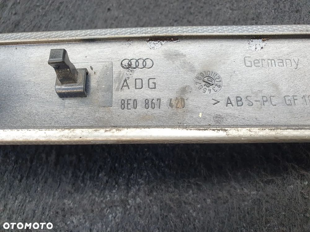 AUDI A4 B6 LISTWA OZDOBNA DEKOR DRZWI PRAWY TYŁ 8E0867420 ALUMINIUM S-LINE - 5