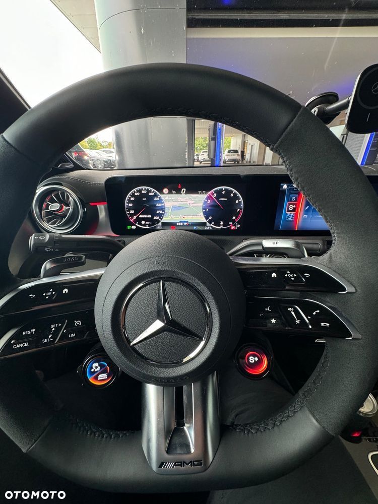 Mercedes-Benz CLA AMG 45 S 4-Matic+ Street Style 8G-DCT - 17