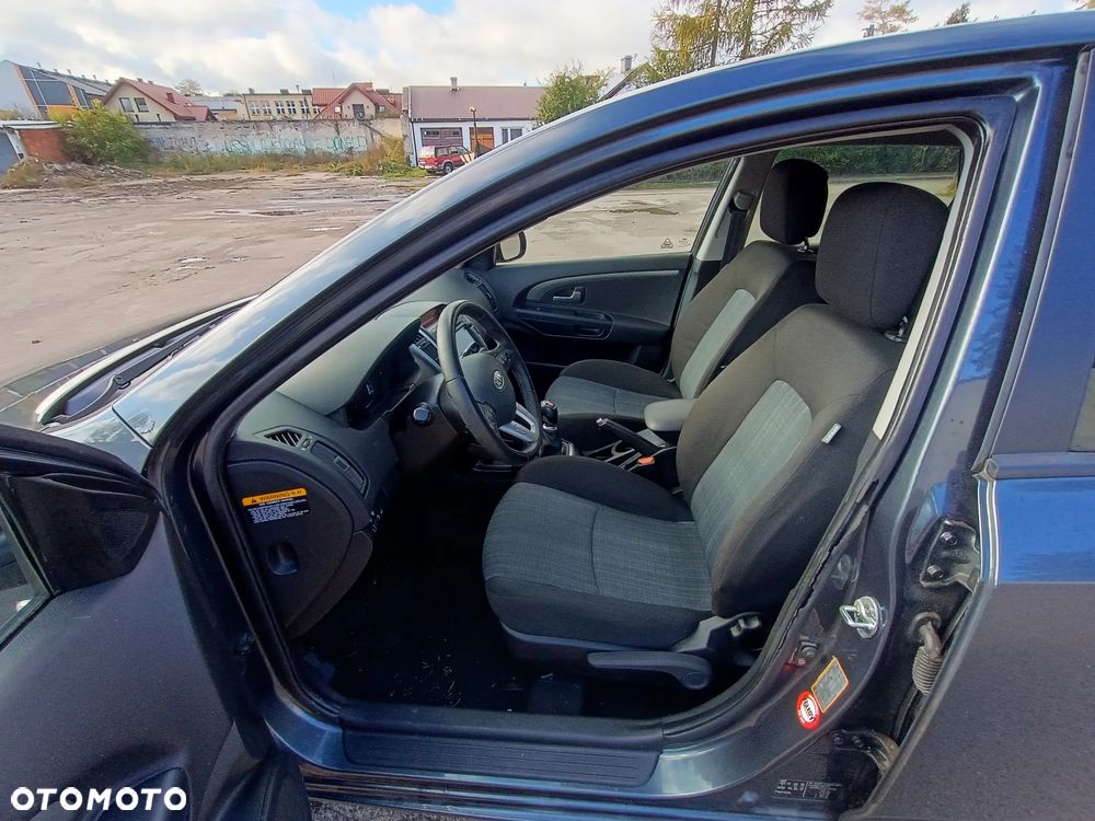Kia Ceed - 13