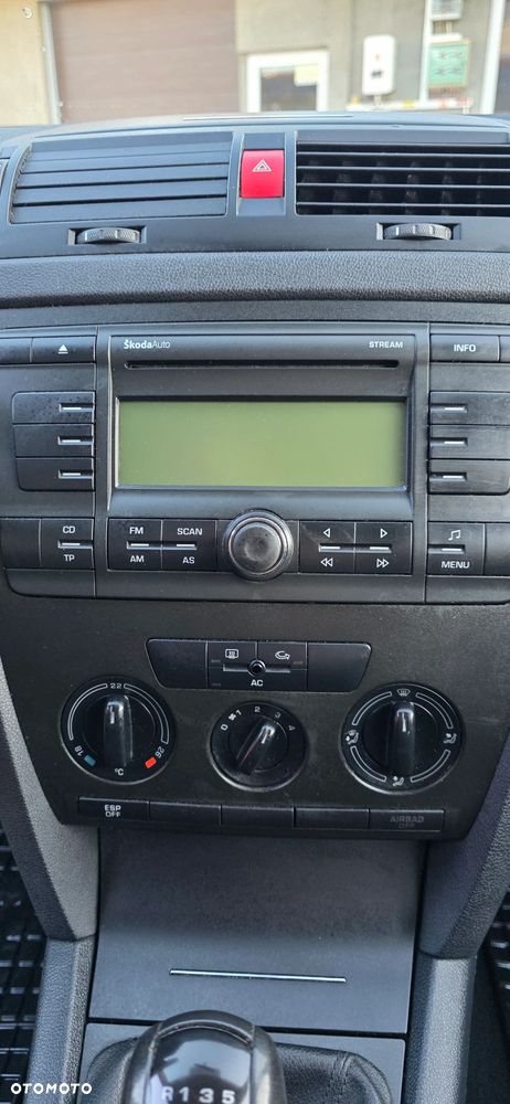 Skoda Octavia 1.6 Combi - 11