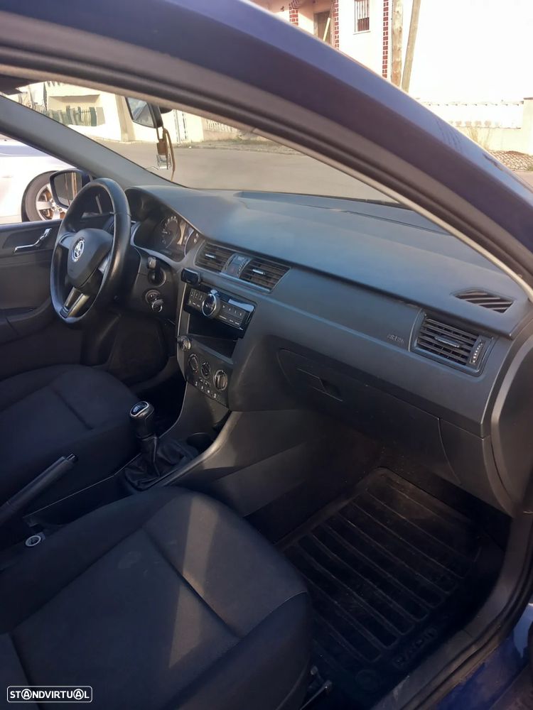 Skoda Rapid Spaceback 1.4 TDi Style - 10