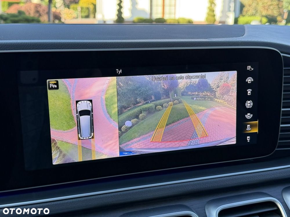 Mercedes-Benz GLS - 27