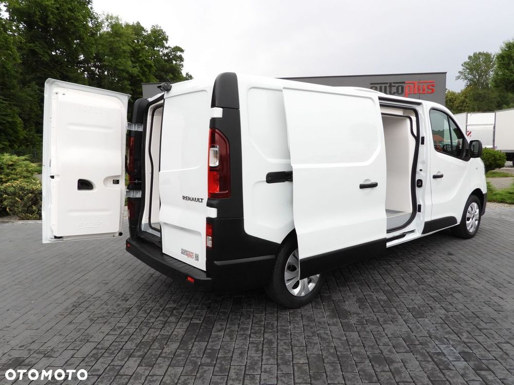 Renault TRAFIC FURGON CHŁODNIA  -5*C ZASILANIE 230V TEMPOMAT LEDY KLIMATYZACJA  120KM - 4
